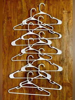 25pk White Plastic Clothes Hangers - Multipurpose Home Storage